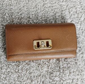 Michael Kors Tan Leather Wallet with Gold Clasp
